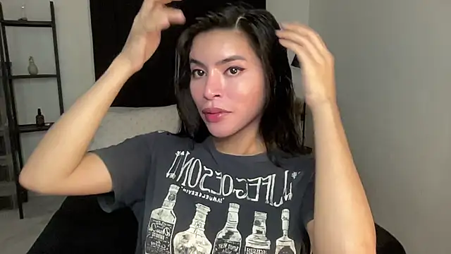 Snapshot of your_bianca69 chatting on March 2, 2026, 1:39 am your bianca69 online show from March 2, 2026, 1:39 am