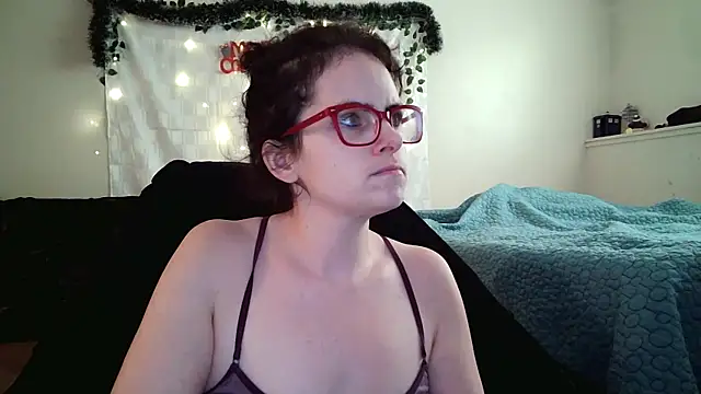 Snapshot of JessaBella chatting on November 24, 2025, 3:45 pm JessaBella online show from November 24, 2025, 3:45 pm