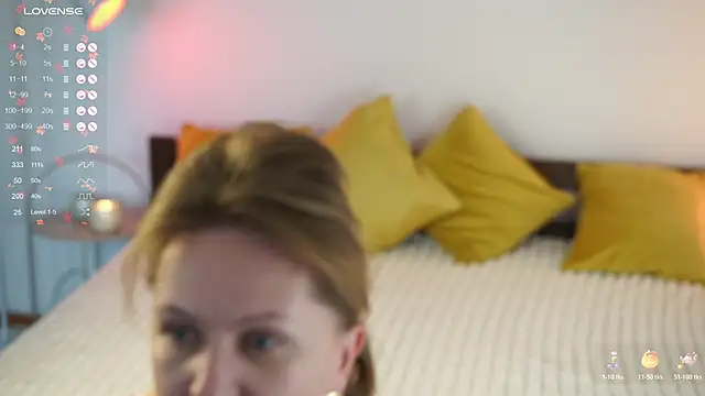 LitleSun online show from November 5, 2025, 11:02 am