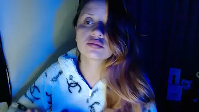 Snapshot of kattydirtylol chatting on October 31, 2025, 11:07 am kattydirtylol online show from October 31, 2025, 11:07 am