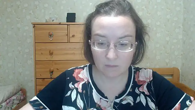 Snapshot of Smart_Rose chatting on November 8, 2025, 12:09 pm Smart Rose online show from November 8, 2025, 12:09 pm