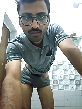 krishna8035 online show from October 8, 2025, 1:56 pm