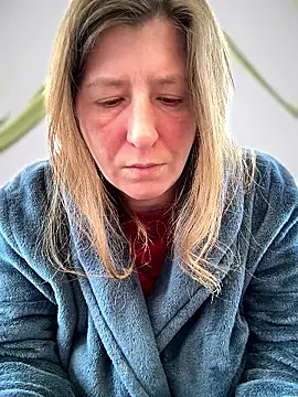 Natali UA online show from April 16, 2026, 6:58 am