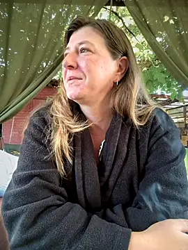Snapshot of Natali_UA chatting on September 25, 2025, 4:51 am Natali UA online show from September 25, 2025, 4:51 am