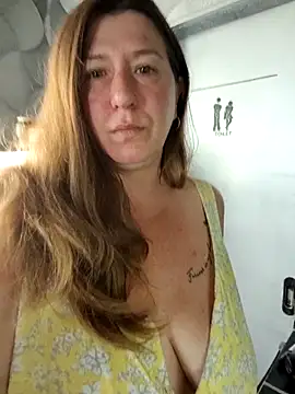Snapshot of Natali_UA chatting on June 5, 2026, 6:52 am Natali UA online show from June 5, 2026, 6:52 am