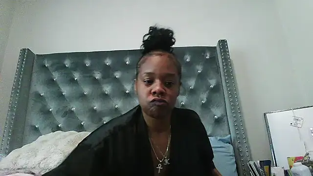 Beautifulkash online show from November 28, 2025, 3:56 pm