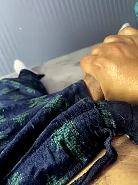 Snapshot of WLMGpa chatting on November 16, 2025, 6:45 pm WLMGpa online show from November 16, 2025, 6:45 pm