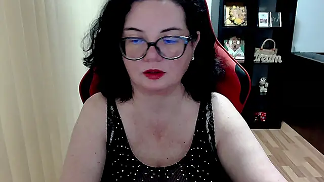 Snapshot of MissTroublle chatting on May 26, 2026, 10:02 am MissTroublle online show from May 26, 2026, 10:02 am