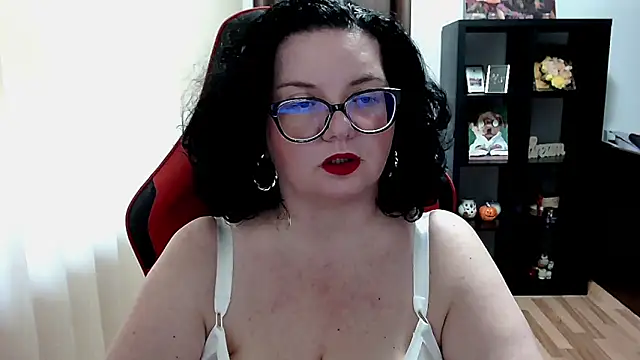 Snapshot of MissTroublle chatting on March 7, 2026, 11:16 am MissTroublle online show from March 7, 2026, 11:16 am