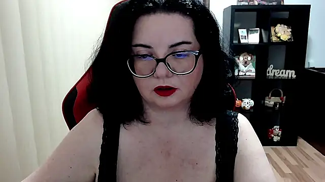 Snapshot of MissTroublle chatting on March 20, 2026, 7:42 am MissTroublle online show from March 20, 2026, 7:42 am