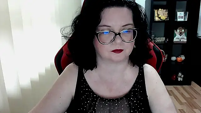 MissTroublle online show from February 28, 2026, 1:11 pm