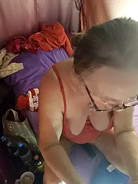 MucMilf59 online show from October 15, 2025, 8:39 pm