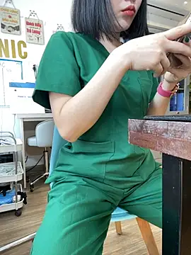 Snapshot of Meilian2021 chatting on December 18, 2025, 4:17 am Meilian2021 online show from December 18, 2025, 4:17 am