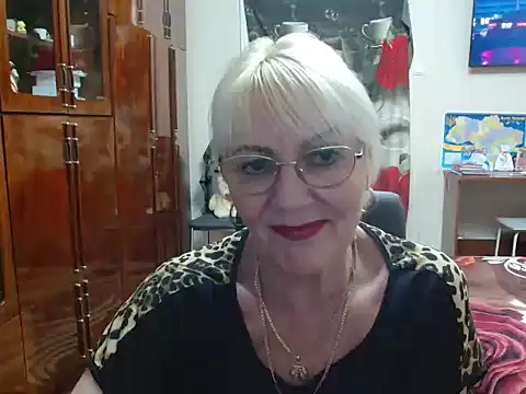 Snapshot of JenaCheim chatting on February 21, 2025, 8:49 pm JenaCheim online show from February 21, 2025, 8:49 pm