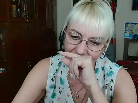Snapshot of JenaCheim chatting on March 11, 2025, 6:08 am JenaCheim online show from March 11, 2025, 6:08 am