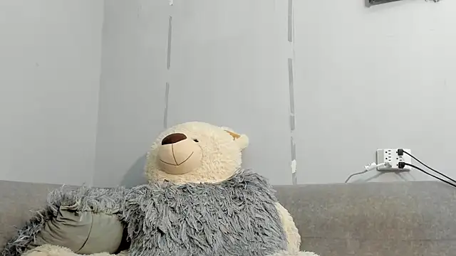 Snapshot of SandraGoldstein chatting on February 6, 2025, 1:16 am SandraGoldstein online show from February 6, 2025, 1:16 am