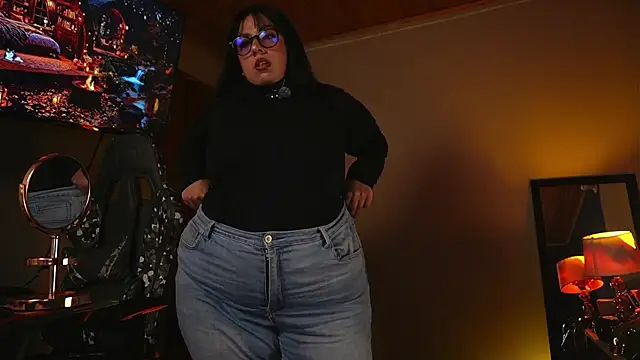 coraline latin online show from September 15, 2025, 10:54 pm