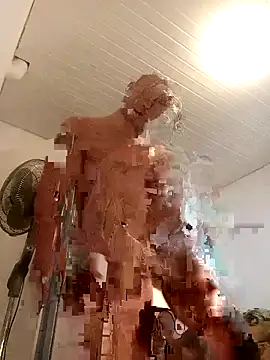 AthleticWomenizer2 online show from April 30, 2026, 6:04 pm