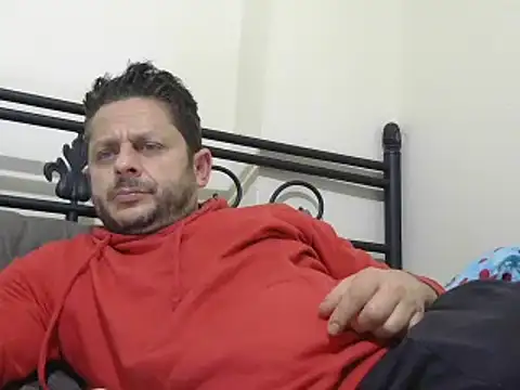 Snapshot of kevinmicheall chatting on February 17, 2025, 12:43 am kevinmicheall online show from February 17, 2025, 12:43 am