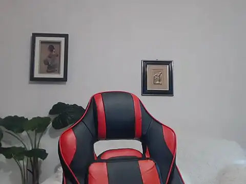 onlyforyoujasmine online show from April 15, 2026, 9:15 pm