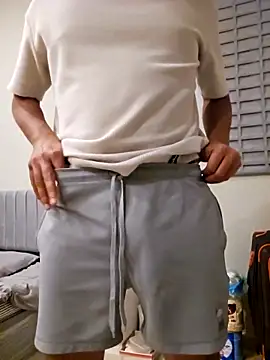 shakir12340 online show from March 4, 2026, 7:32 pm