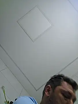 ktmtom247 online show from March 1, 2026, 8:47 am