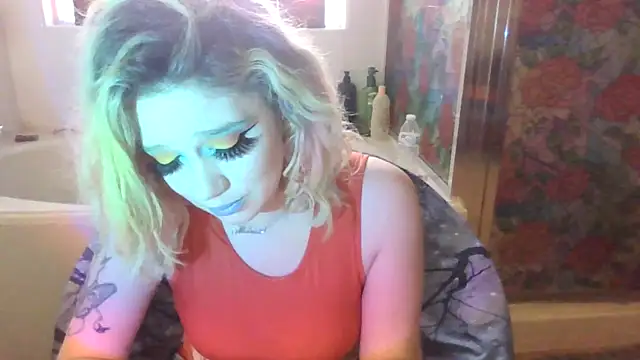 TEXASMARYYYJANE online show from May 3, 2026, 2:42 pm