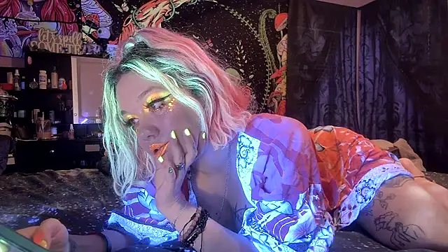 Snapshot of TEXASMARYYYJANE chatting on October 15, 2025, 11:46 pm TEXASMARYYYJANE online show from October 15, 2025, 11:46 pm