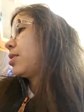 Snapshot of rposhta1991 chatting on October 19, 2025, 7:44 am rposhta1991 online show from October 19, 2025, 7:44 am