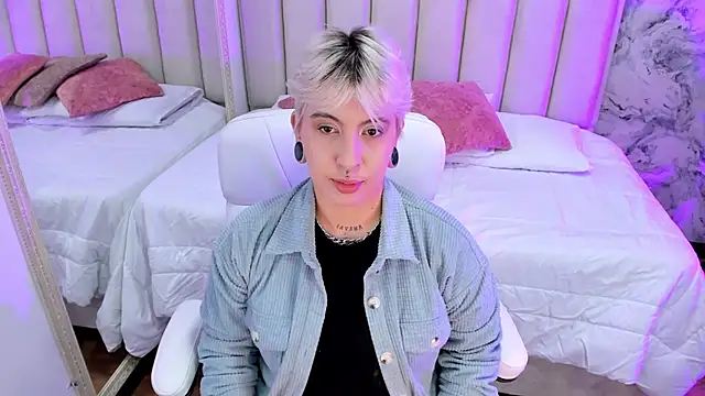 amy ink online show from November 12, 2025, 11:25 am