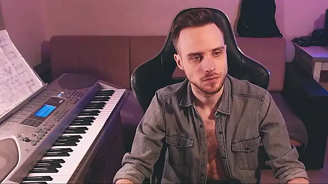 Sweetparker online show from February 22, 2026, 7:37 pm