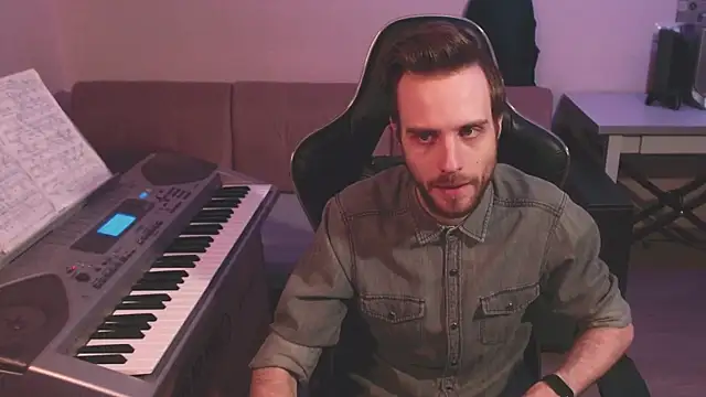 Snapshot of Sweetparker chatting on March 2, 2025, 11:06 pm Sweetparker online show from March 2, 2025, 11:06 pm