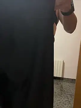 Snapshot of Chic_desire chatting on February 10, 2026, 6:07 pm Chic desire online show from February 10, 2026, 6:07 pm