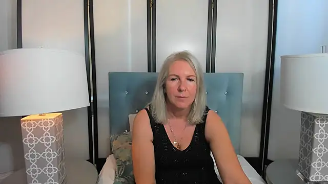 Snapshot of EricaTop chatting on September 8, 2025, 3:55 pm EricaTop online show from September 8, 2025, 3:55 pm