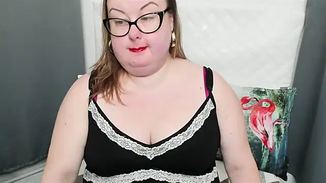 Snapshot of dirtyBonnie chatting on February 11, 2025, 5:47 am dirtyBonnie online show from February 11, 2025, 5:47 am
