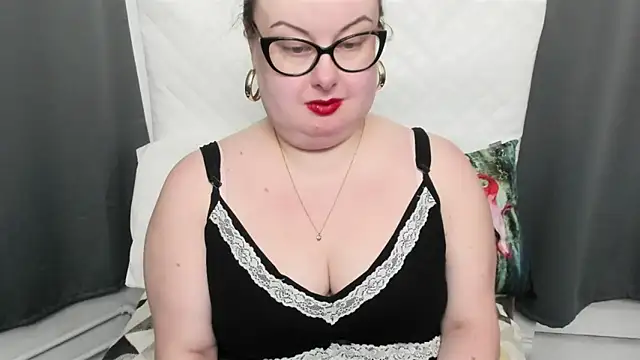 Snapshot of dirtyBonnie chatting on March 4, 2025, 7:01 pm dirtyBonnie online show from March 4, 2025, 7:01 pm