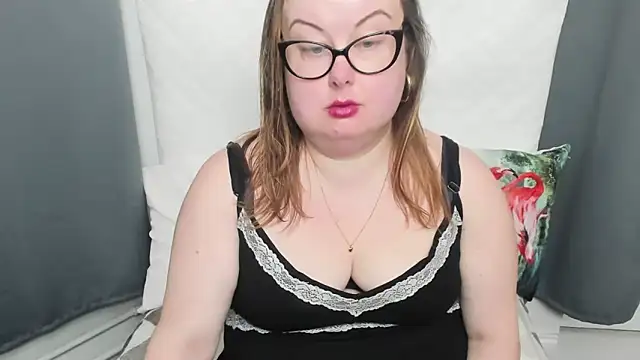 Snapshot of dirtyBonnie chatting on March 22, 2025, 4:45 am dirtyBonnie online show from March 22, 2025, 4:45 am