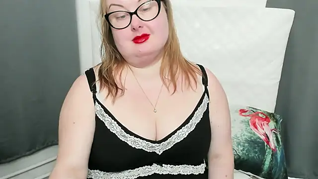 Snapshot of dirtyBonnie chatting on February 18, 2025, 9:10 am dirtyBonnie online show from February 18, 2025, 9:10 am