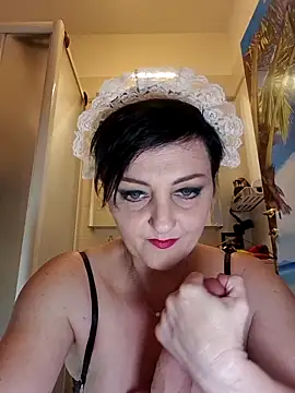 lucillabollente online show from April 11, 2026, 4:20 am