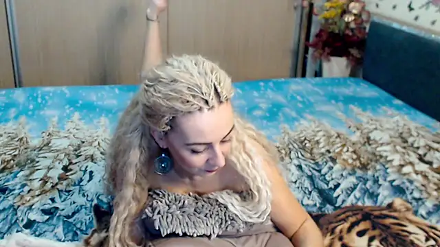 Snapshot of MirabelaSweet chatting on March 15, 2025, 9:30 am MirabelaSweet online show from March 15, 2025, 9:30 am