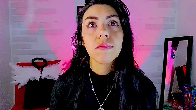 sky girl1 online show from November 10, 2025, 3:00 am