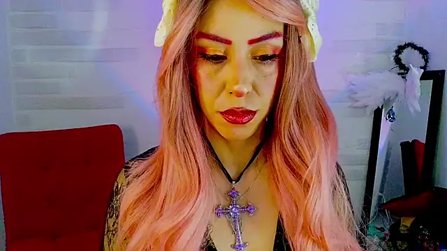 sky girl1 online show from December 1, 2025, 4:41 pm