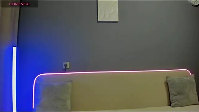 Snapshot of Malika_Lisan chatting on November 25, 2025, 2:45 am Malika Lisan online show from November 25, 2025, 2:45 am