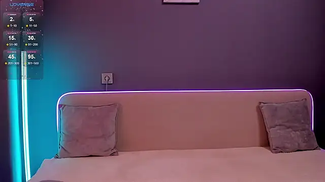 Snapshot of Malika_Lisan chatting on October 19, 2025, 2:47 am Malika Lisan online show from October 19, 2025, 2:47 am