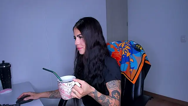 Lisegg  online show from April 13, 2026, 10:19 am