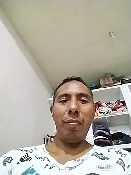 Snapshot of desnudo_Sexoxo chatting on June 13, 2026, 6:17 pm desnudo Sexoxo online show from June 13, 2026, 6:17 pm