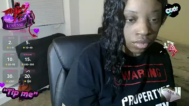 Snapshot of Sexymona1218 chatting on December 21, 2025, 9:33 am Sexymona1218 online show from December 21, 2025, 9:33 am