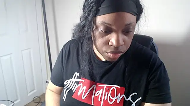 Snapshot of Sexymona1218 chatting on May 31, 2026, 6:09 pm Sexymona1218 online show from May 31, 2026, 6:09 pm
