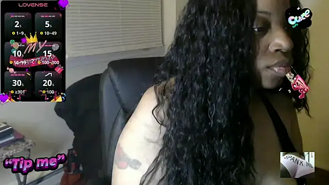 Snapshot of Sexymona1218 chatting on December 20, 2025, 4:04 am Sexymona1218 online show from December 20, 2025, 4:04 am