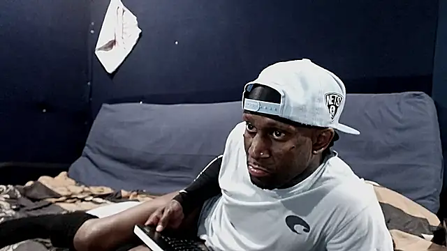 iBreakHeartz online show from February 27, 2025, 2:14 am